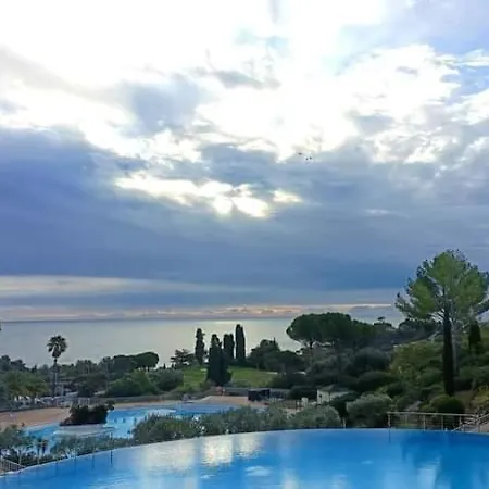 Au Paradis Saint-Raphaël