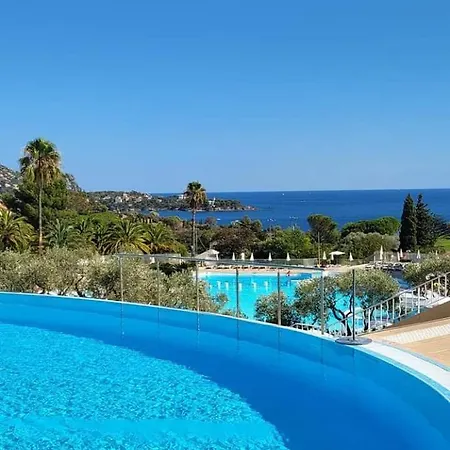 Au Paradis *